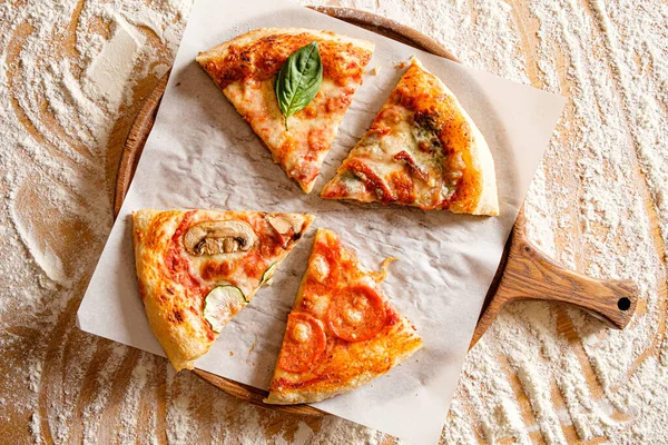 Pizza Caseira Com Legumes Queijo — Fotografia de Stock
