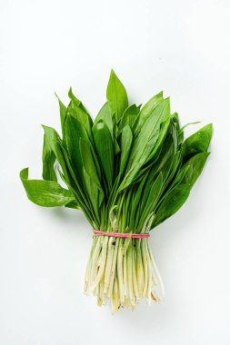 Bir demet taze sarımsak..