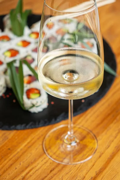 Sushi Vino Blanco Restaurante —  Fotos de Stock