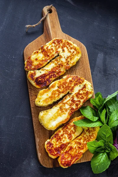 Haloumi Traditionell Rätt Med Friterad Mat — Stockfoto