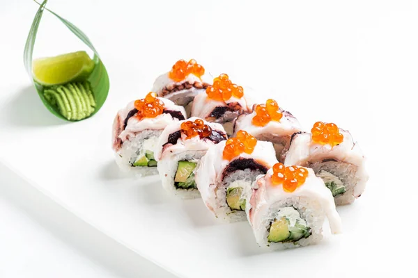 Sushi Saporito Sul Bianco — Foto Stock