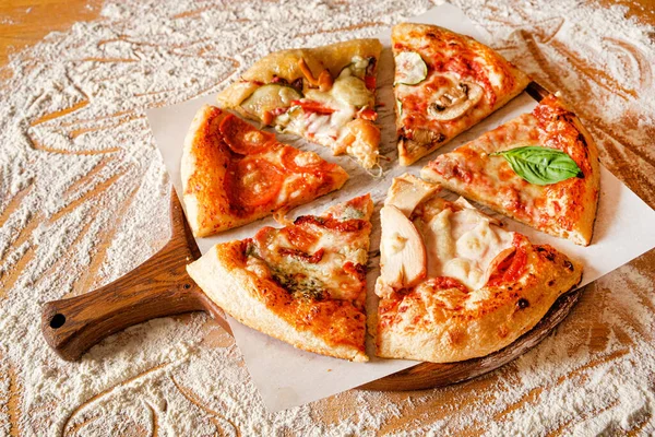 Pizza Casera Con Verduras Queso — Foto de Stock