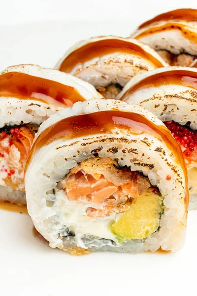 Sushi Saboroso Fundo Branco — Fotografia de Stock