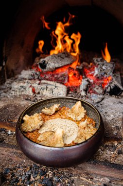 Sebzeli ve soslu kış yemeği