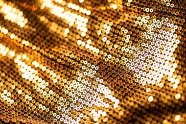  Tatil elbisesi için süslenmiş pullar.