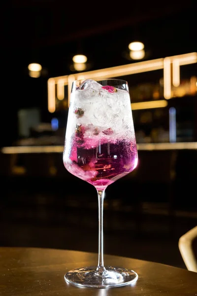 Smakelijke Cocktail Tafel — Stockfoto