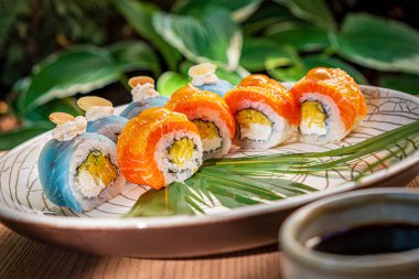 Tabakta gurme suşi.