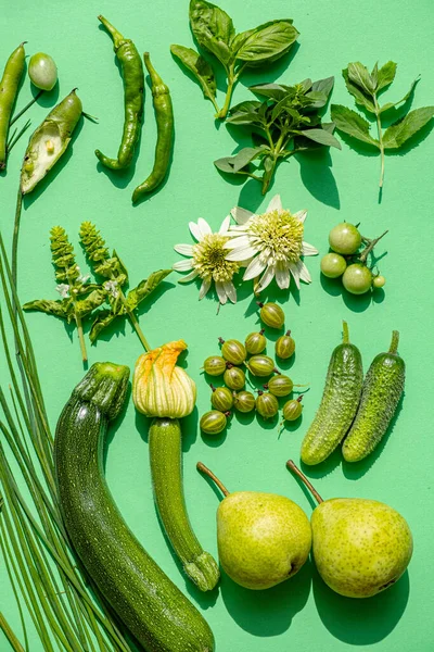 Zielone Warzywa Zielonym Tle — Zdjęcie stockowe