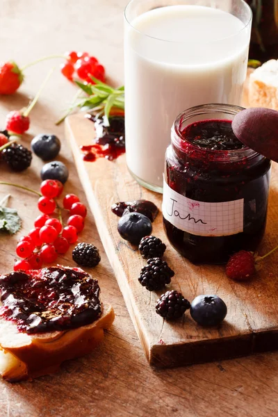 Berries jam — Stock Photo, Image