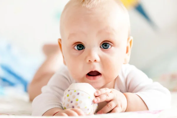 Entzückendes Baby — Stockfoto