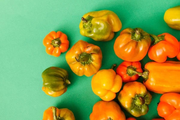 Fresh yellow peppers — Stock Photo, Image