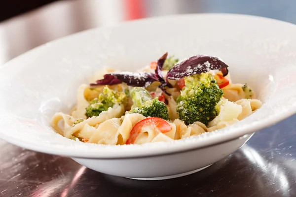 Pasta met groenten — Stockfoto