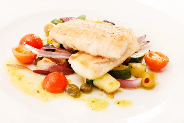 Fish with vegetables — Stock Photo, Image