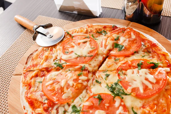 Välsmakande pizza — Stockfoto