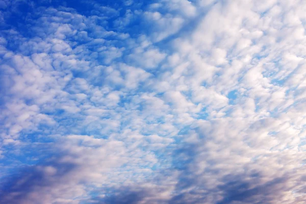 Nuvens agradáveis — Fotografia de Stock