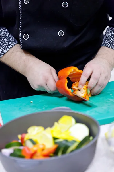 Chef preparing food — Stock Photo, Image