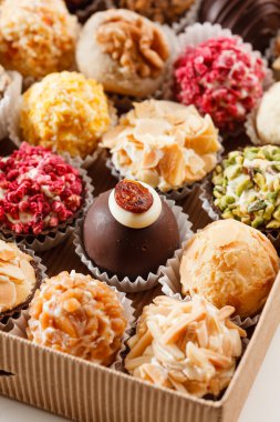 çikolata şekerleme