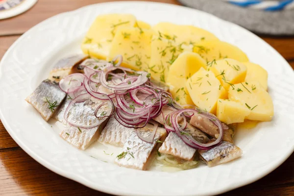 Herring with potatoes — Stock Photo, Image