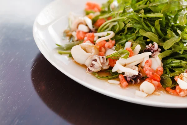 Meeresfrüchte-Salat — Stockfoto