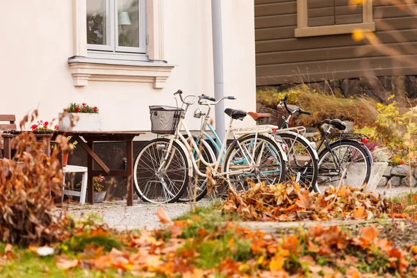 Bikes near house — Stock Photo, Image