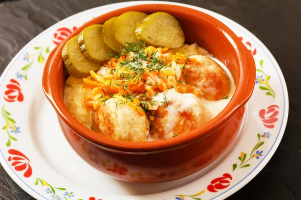 Meatballs with mashed potatoes — Stock Photo, Image