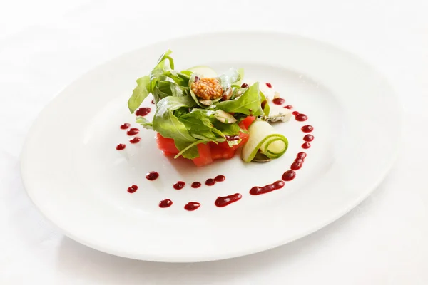 Салат с арбузом — стоковое фото