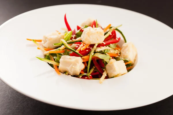 Salad with tofu — Stock Photo, Image