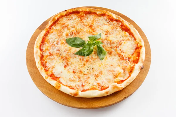 Pizza margherita — Zdjęcie stockowe