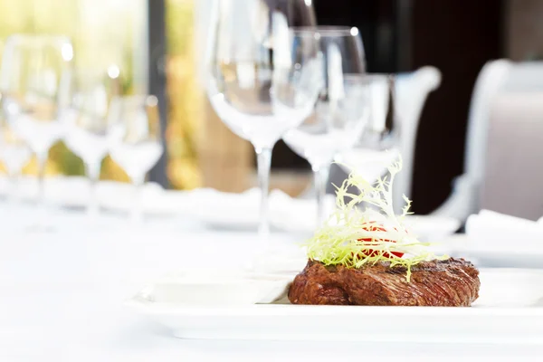 Filete con salsas —  Fotos de Stock