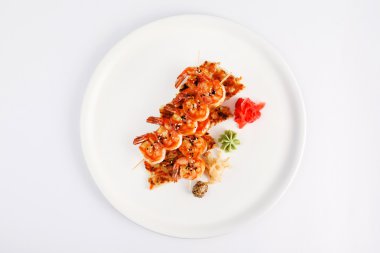 karides şiş üzerinde