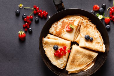 çilek ile Pancakes