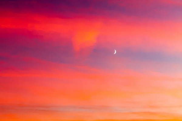 都市に沈む夕日 — ストック写真