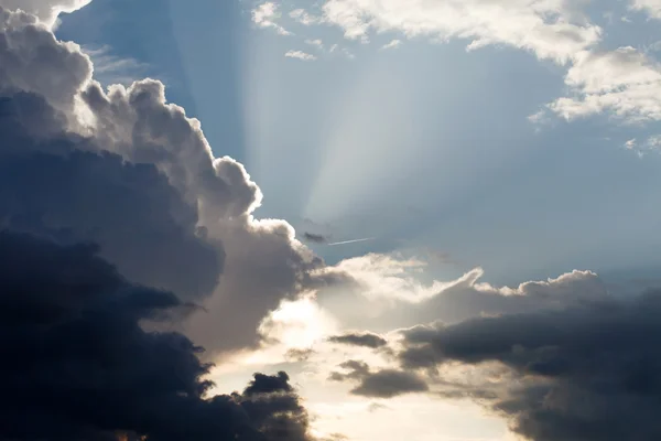 Céu dramático — Fotografia de Stock