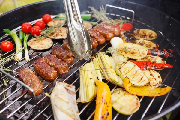 Kebab a la parrilla — Foto de Stock