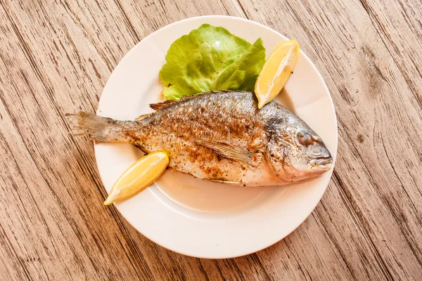 Pescado asado — Foto de Stock