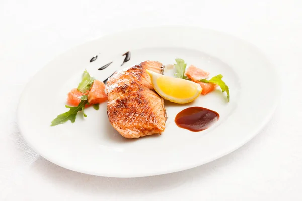 Salmon steak — Stock Photo, Image