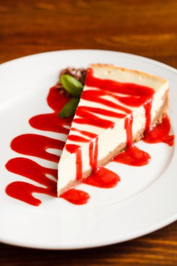 plaka üzerinde Cheesecake
