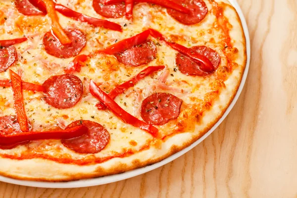 Salami pizza — Stock Photo, Image