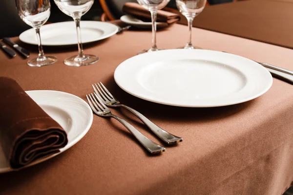 Tisch im Restaurant — Stockfoto