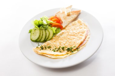 Tabakta omlet kahvaltısı