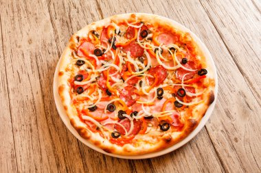lezzetli pizza