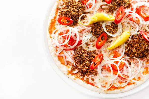 Italská pizza s cibulí a chilli — Stock fotografie