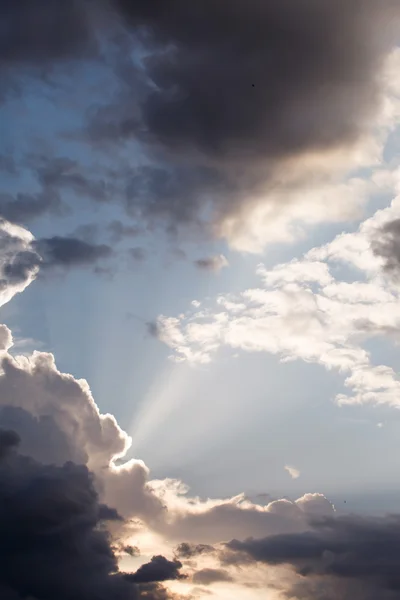 Dramatik fırtınalı gökyüzü — Stok fotoğraf