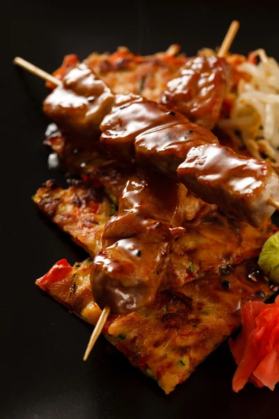 Grilled beef skewers — Stock Photo, Image