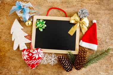 Çerçeve ve Noel süslemeleri