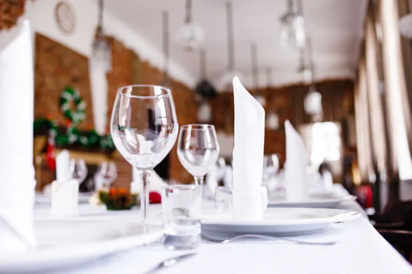 Tablas preparadas para la comida — Foto de Stock