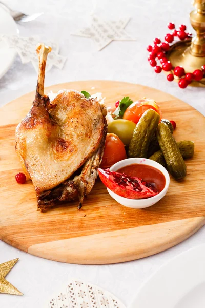 Goose with pickles — Stock Photo, Image