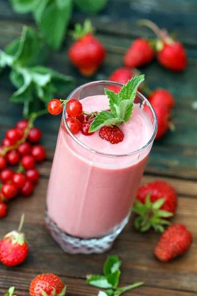 Beeren-Smoothie — Stockfoto