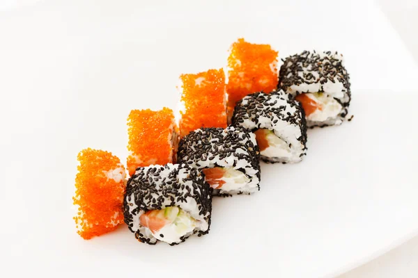 Sushi saboroso na placa — Fotografia de Stock