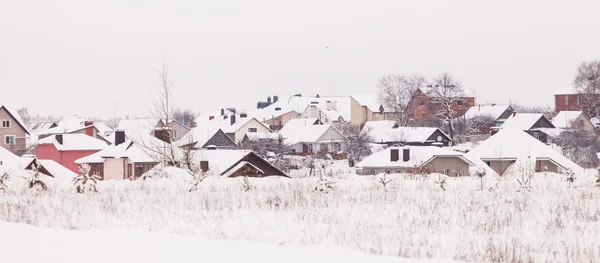 住宅屋根雪 — ストック写真
